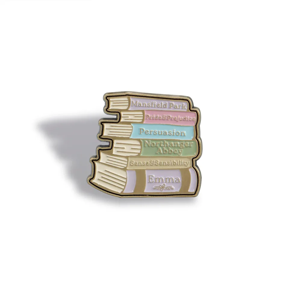 Jane Austen Book Stack pin's émail 3,8 cm multicolore