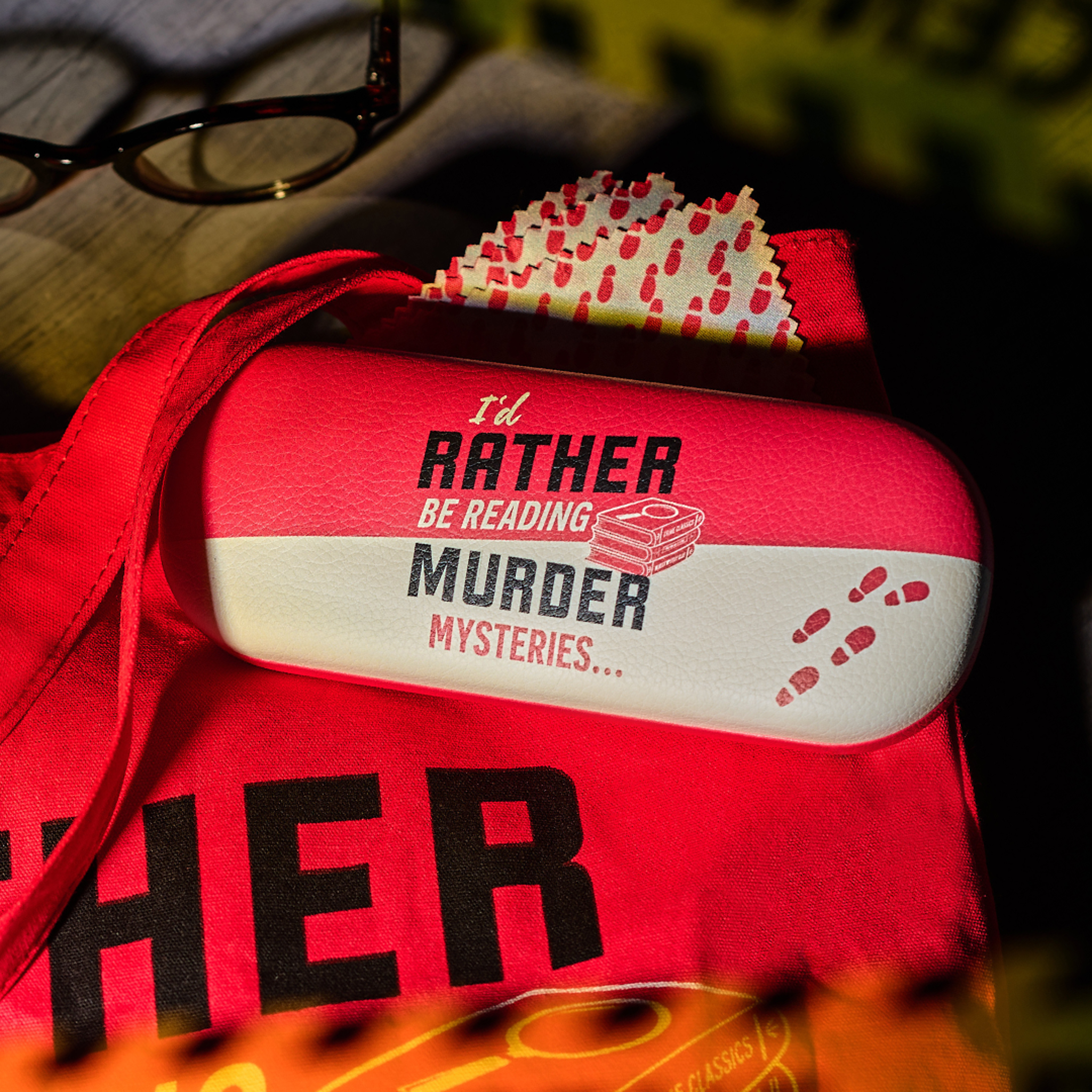 Murder Mystery Club étui lunettes rigide rouge