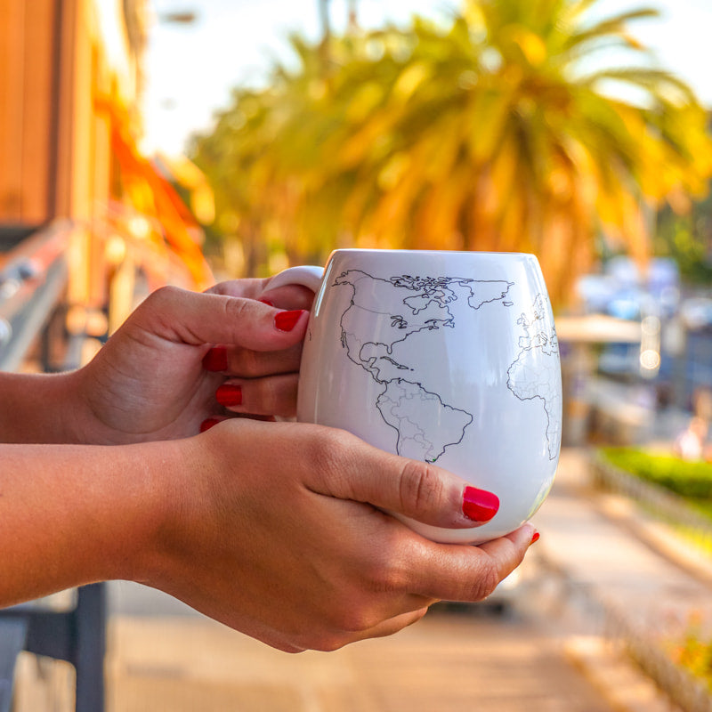 Trouvaille World Map mug à colorier carte du monde