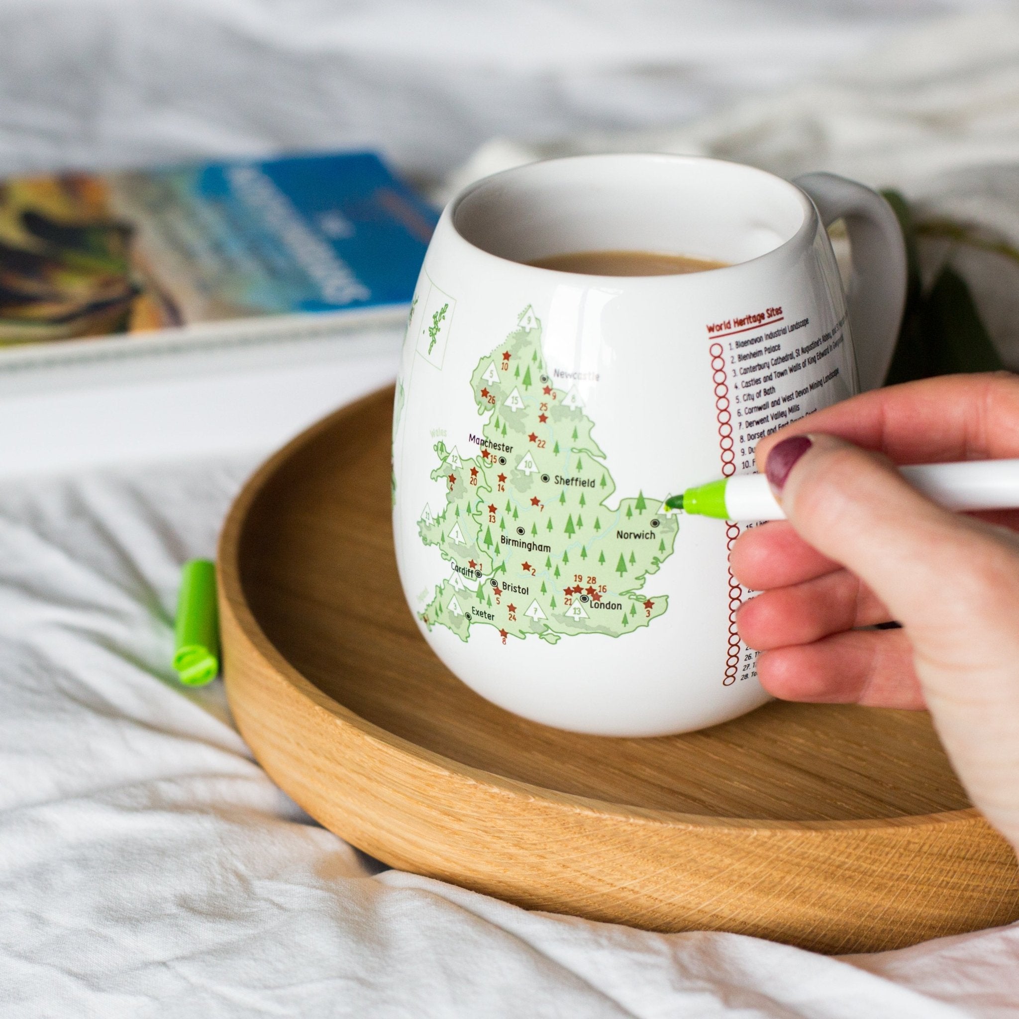 Trouvaille Global UK Explorer mug à colorier sites et parcs