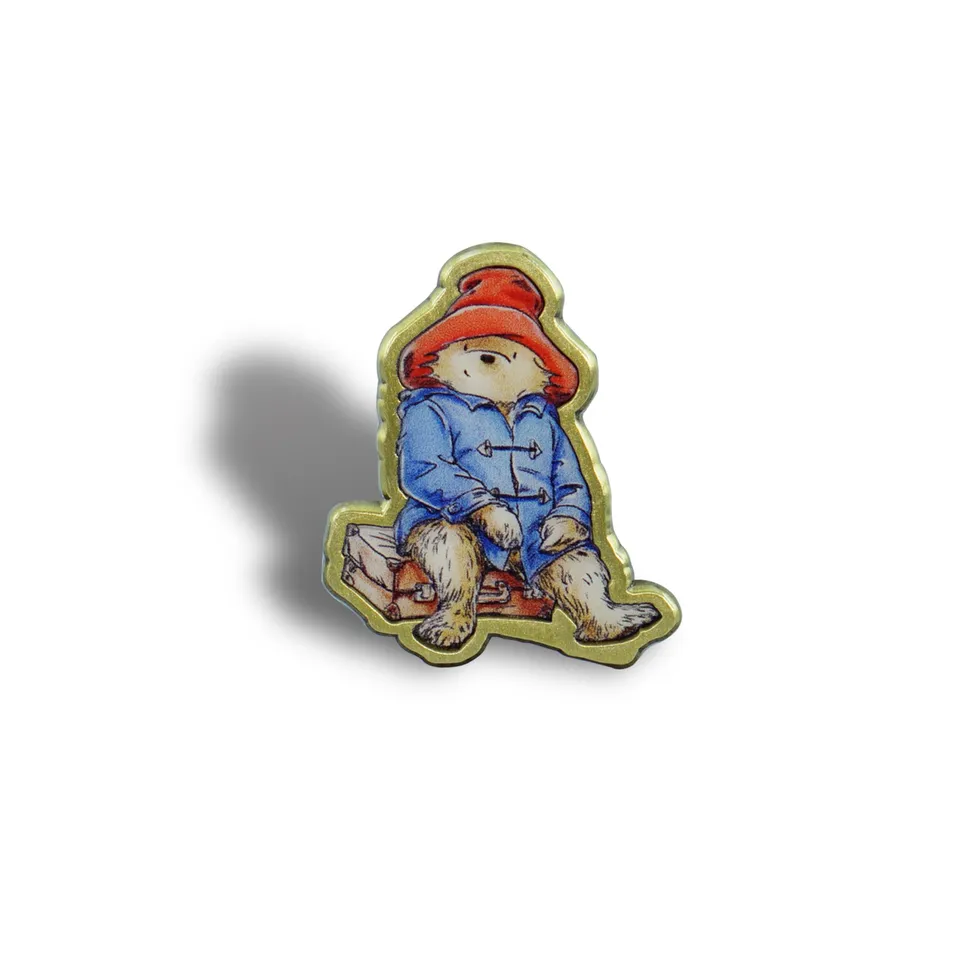 Paddington ours pin's émail bleu carte