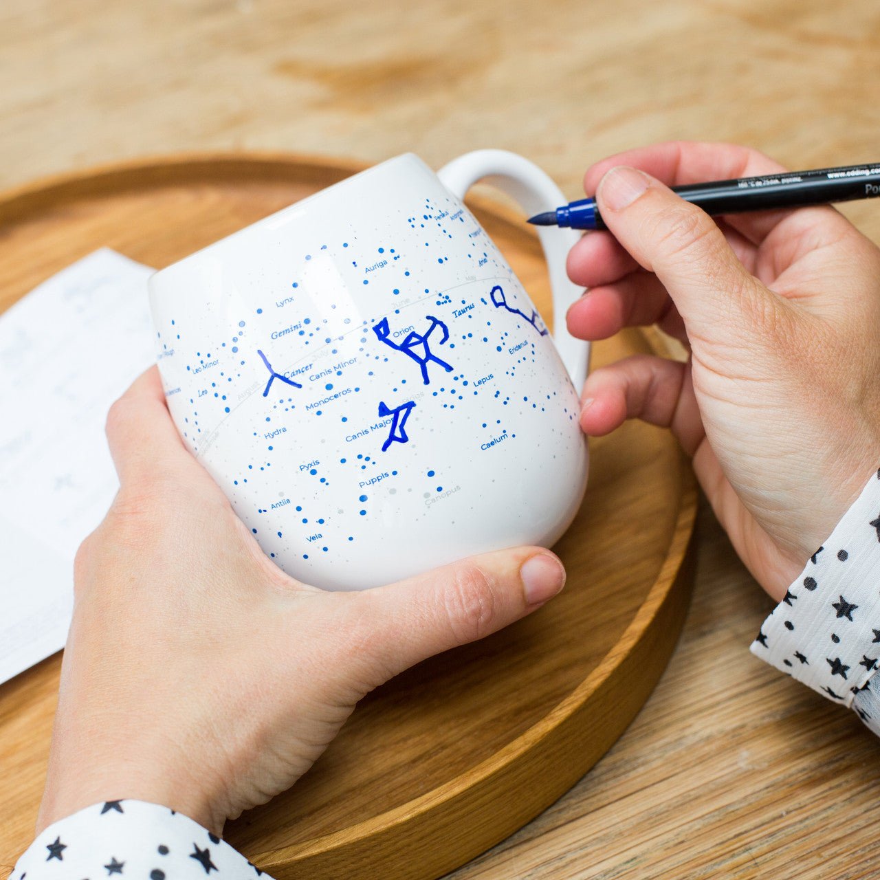 Trouvaille Global Stargazing mug à colorier + feutre