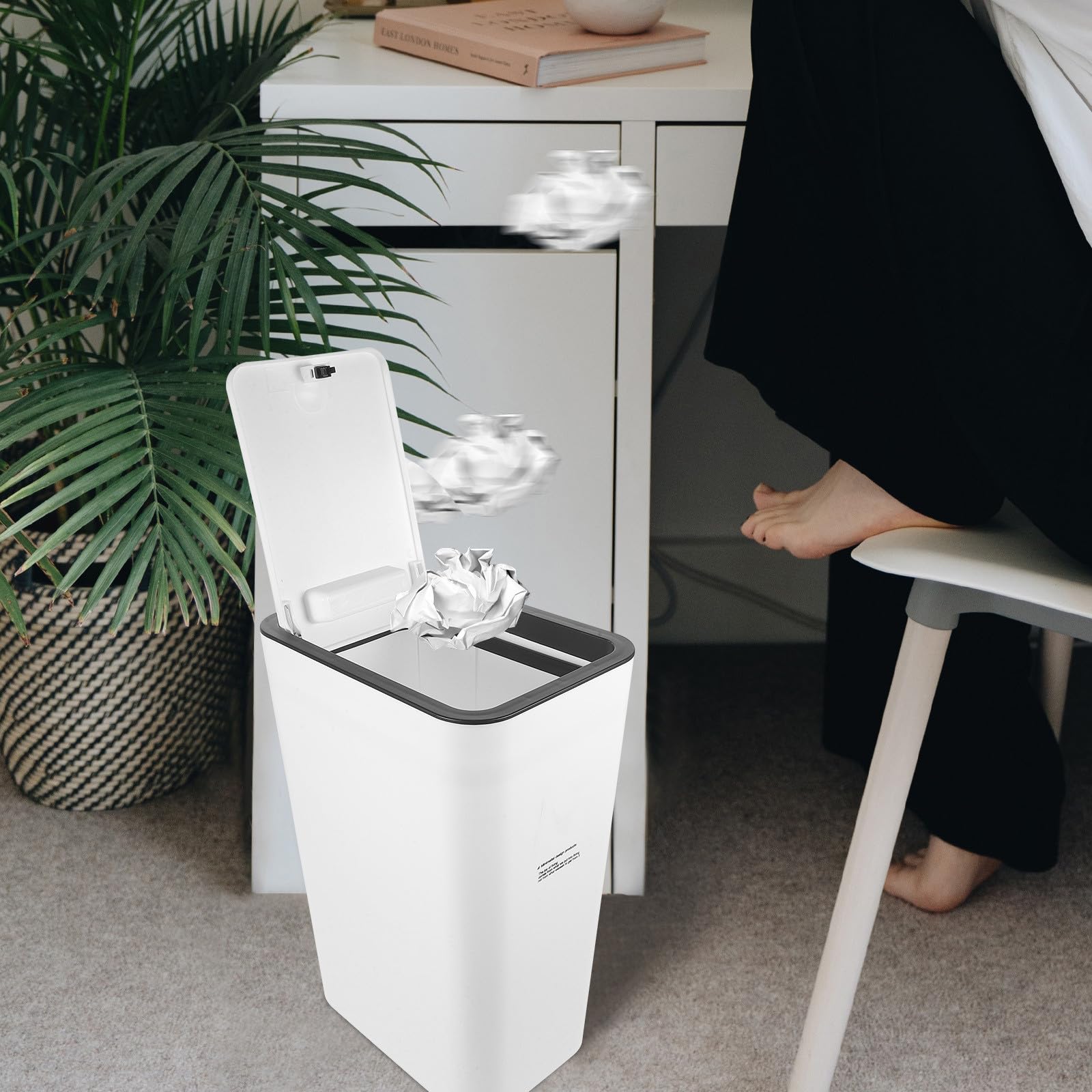 Alipis petite poubelle plastique étroite couvercle pression