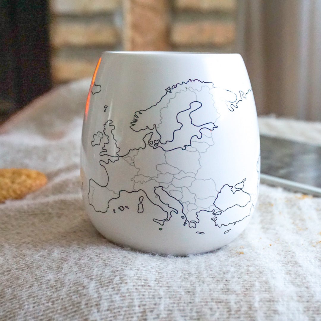 Trouvaille Global mug voyage Europe à colorier