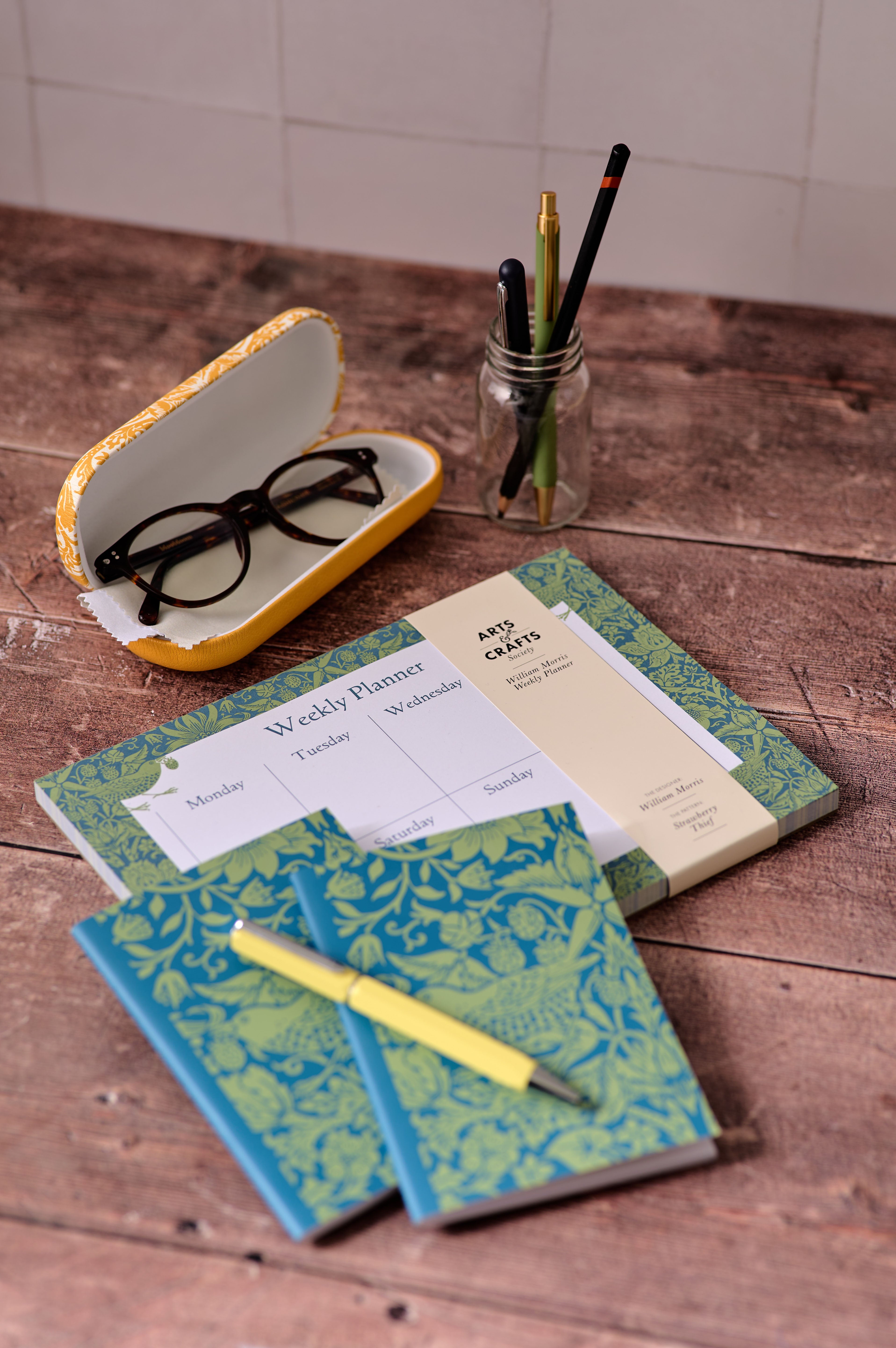 HMB Arts & Crafts Society William Morris Sage agenda semainier