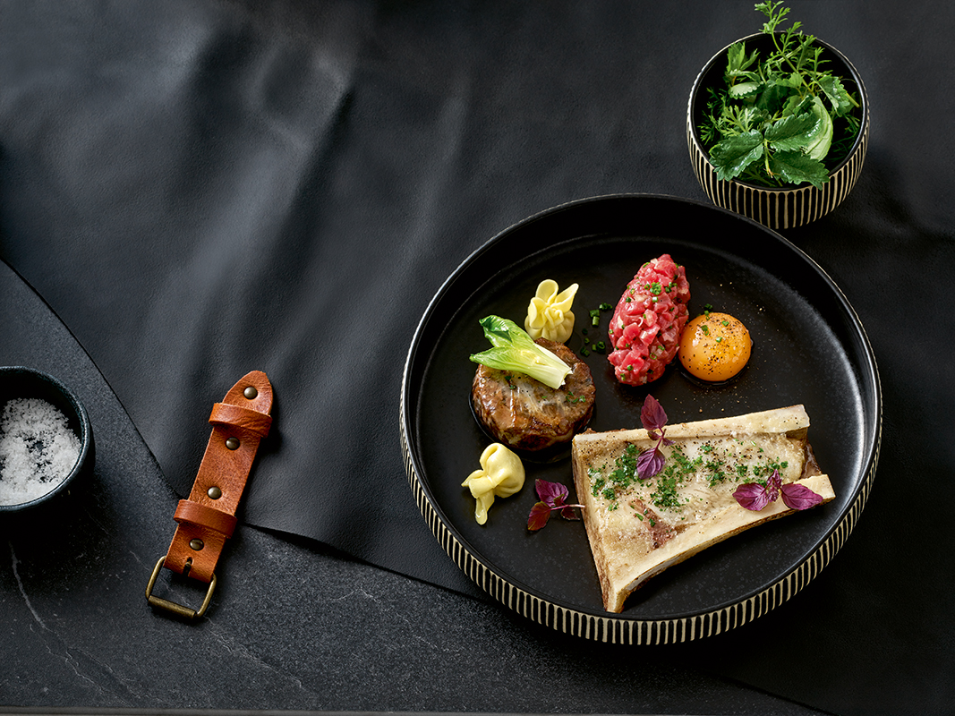 Artis Nara assiette creuse 24 cm noir blanc