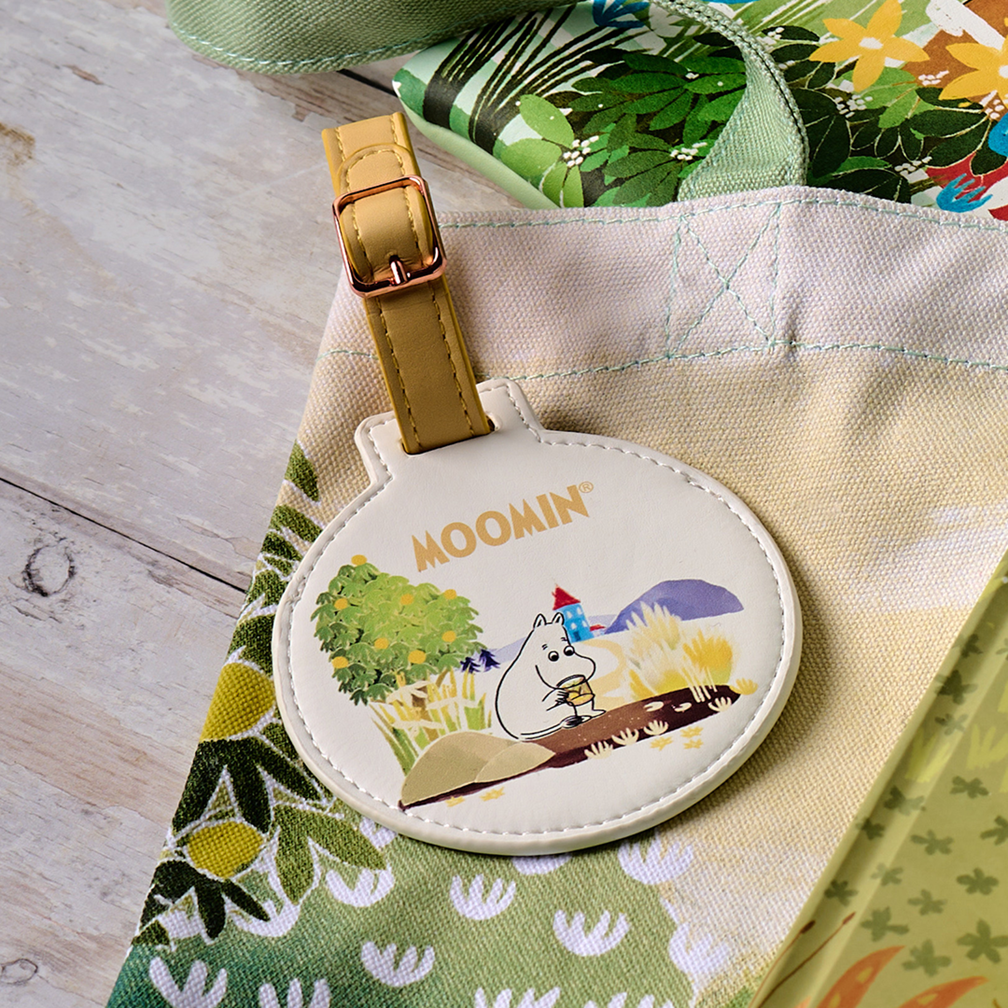 HMB Moomin Pond étiquette bagage cuir vert