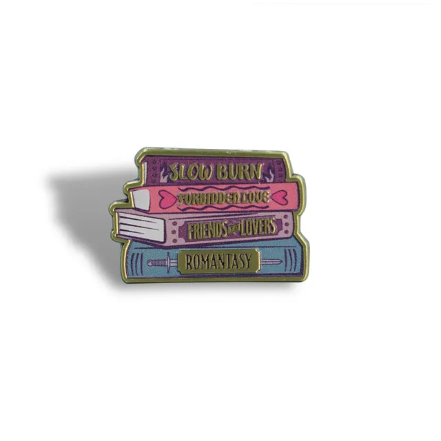 Pulteney Press Romantasy pin's badge émail violet 3 cm