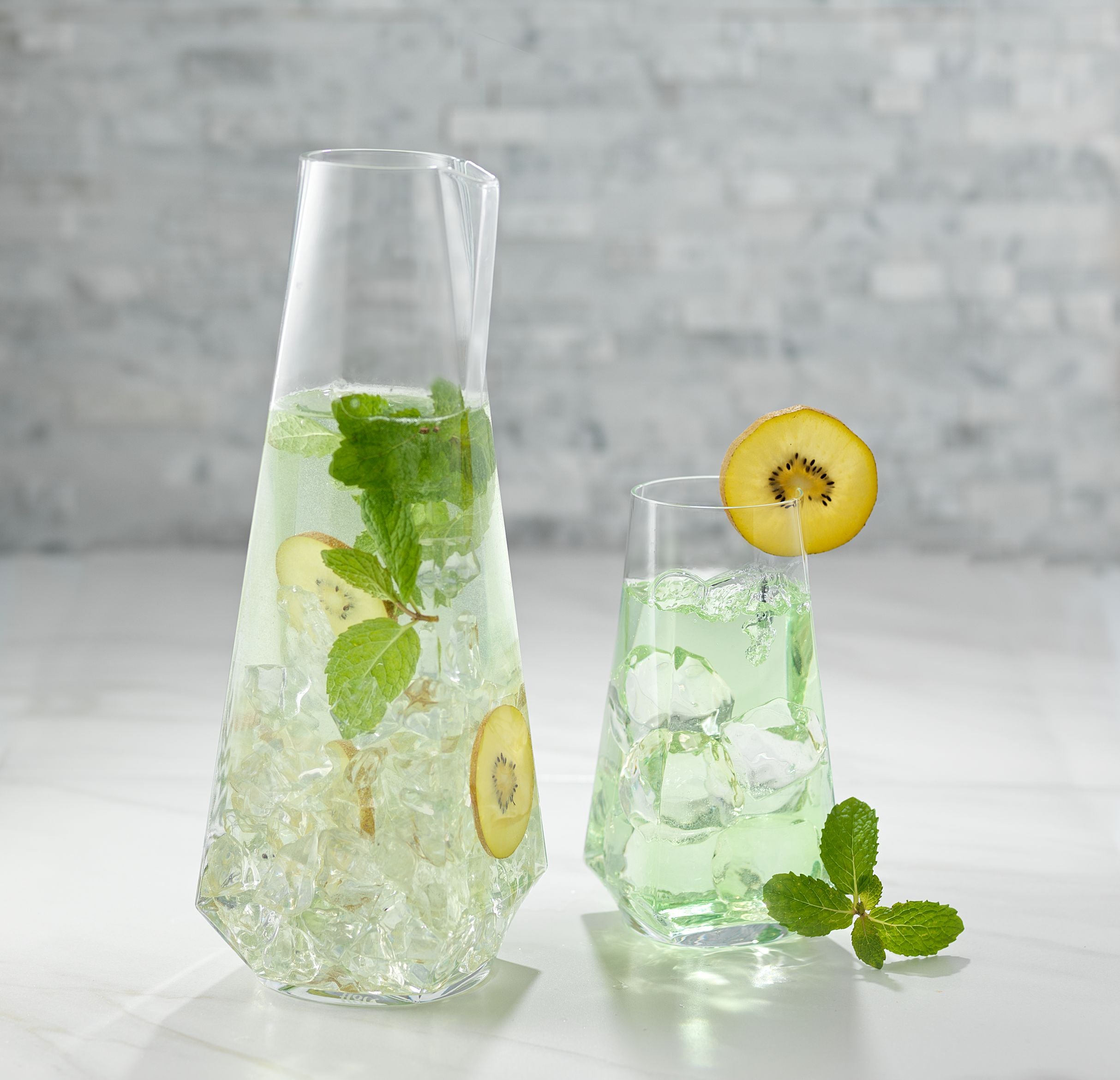 JoyJolt Infinit Lux service carafe 127cl verres highball 4x53cl