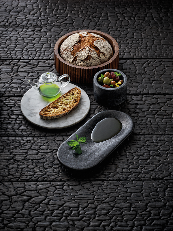 Artis Bread&Bite assiette ovale noire 22x10 cm