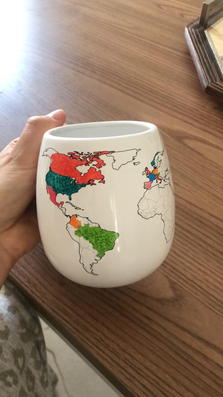 Trouvaille World Map mug à colorier carte du monde